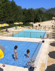 camping avec piscines en provence