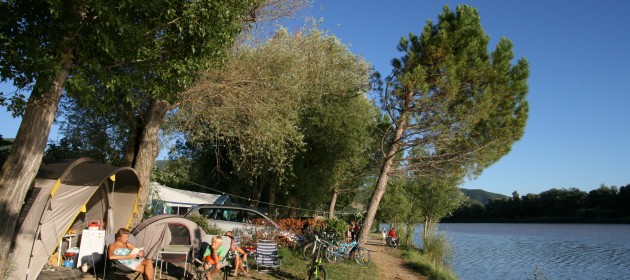 camping au bord de l'eau provence